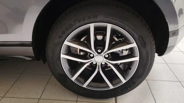 Land Rover Range Rover Evoque view 8