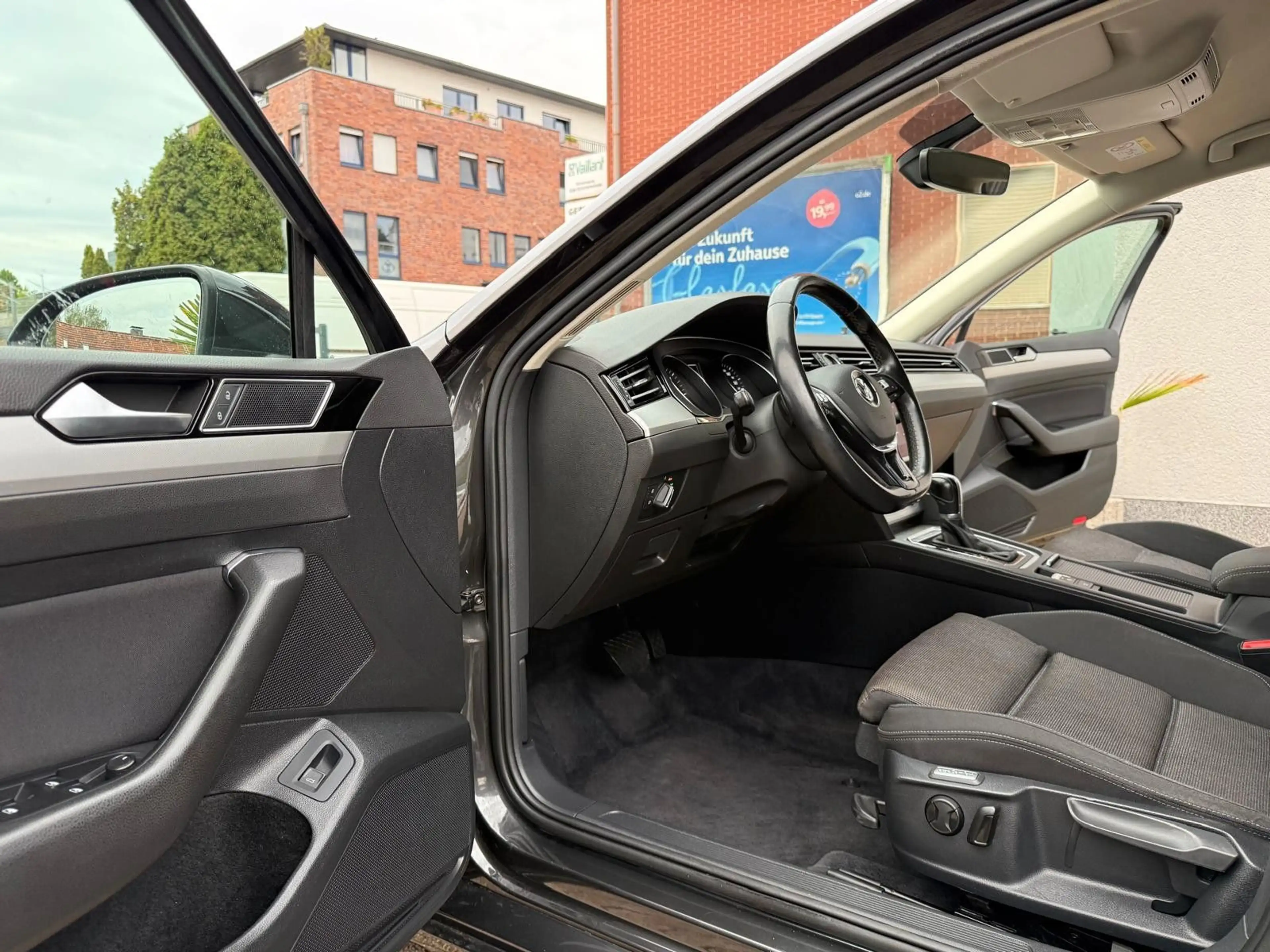 Volkswagen Passat Variant Comfortline BMT/Start-Stopp *LED* — photo 9