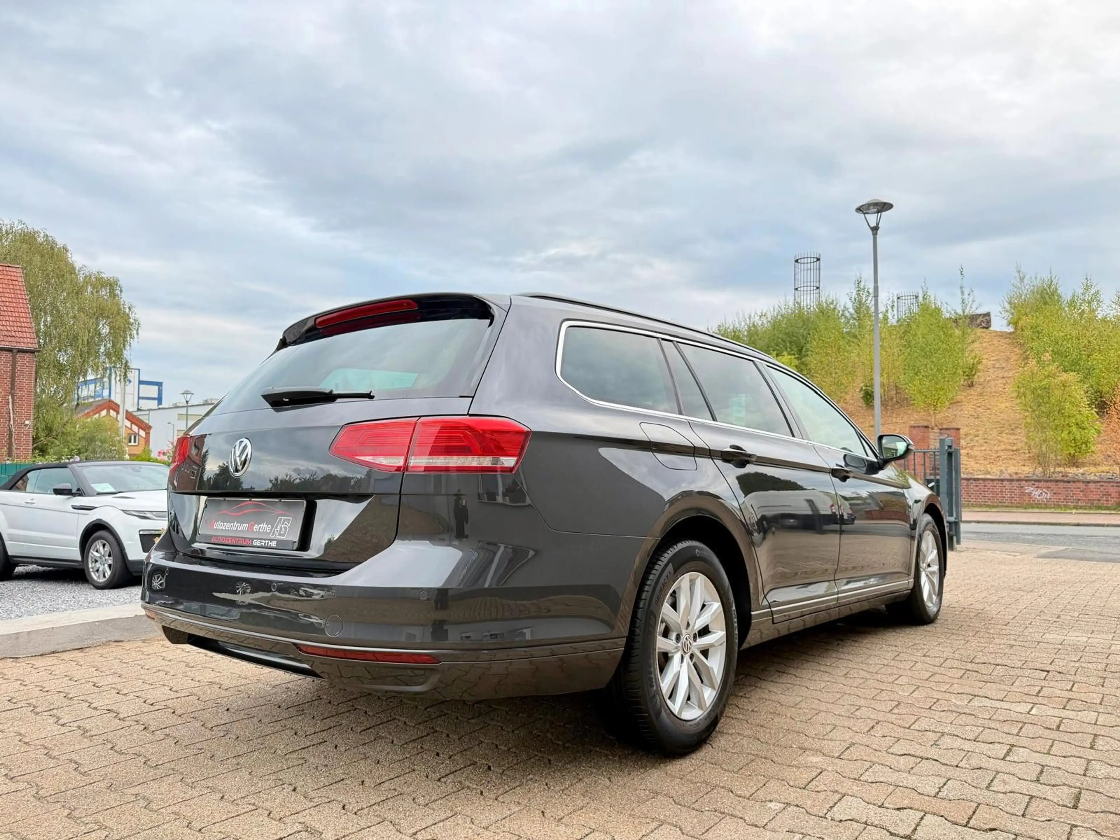 Volkswagen Passat Variant Comfortline BMT/Start-Stopp *LED* — photo 6