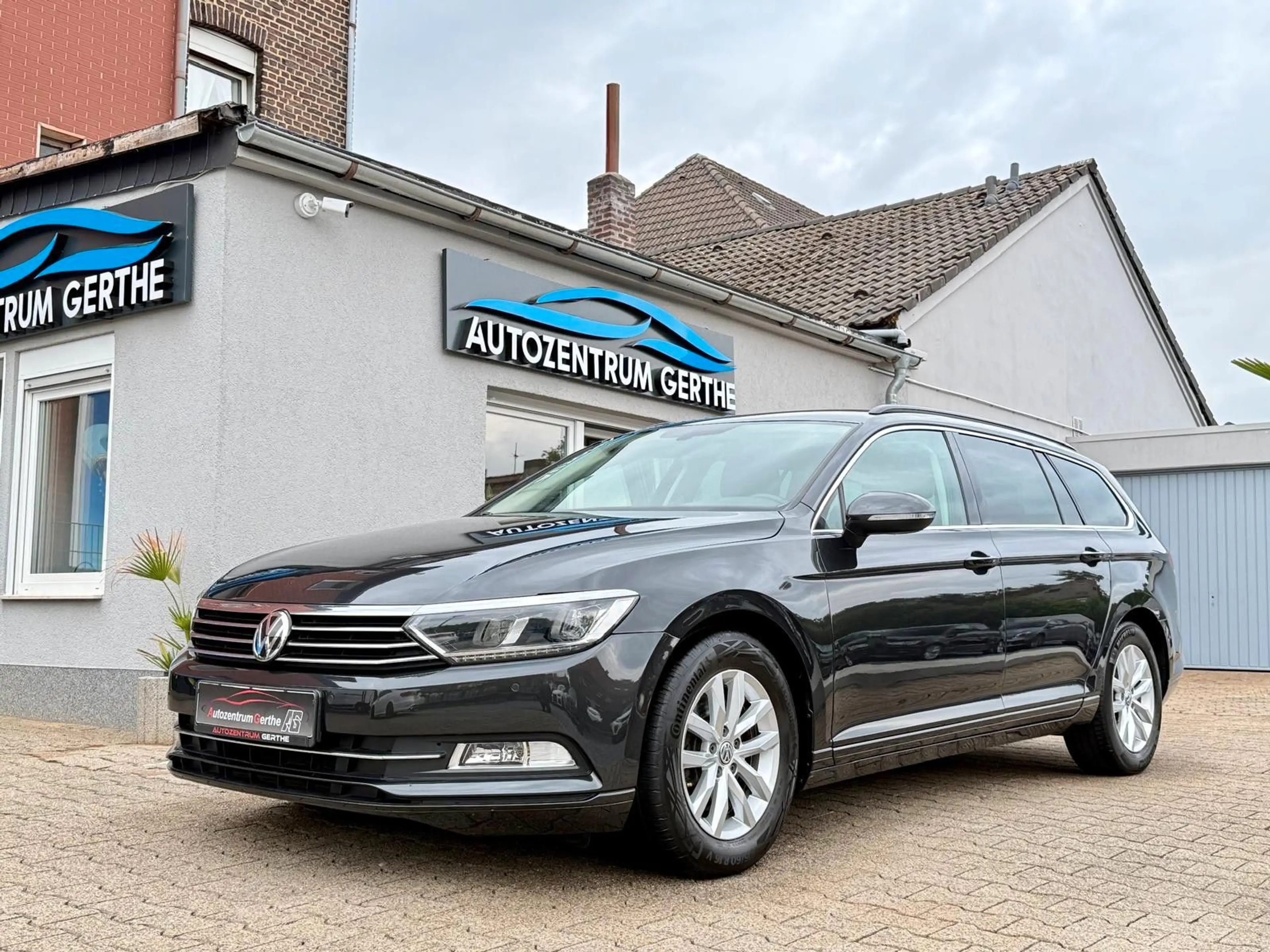 Volkswagen Passat Variant Comfortline BMT/Start-Stopp *LED* — photo 2
