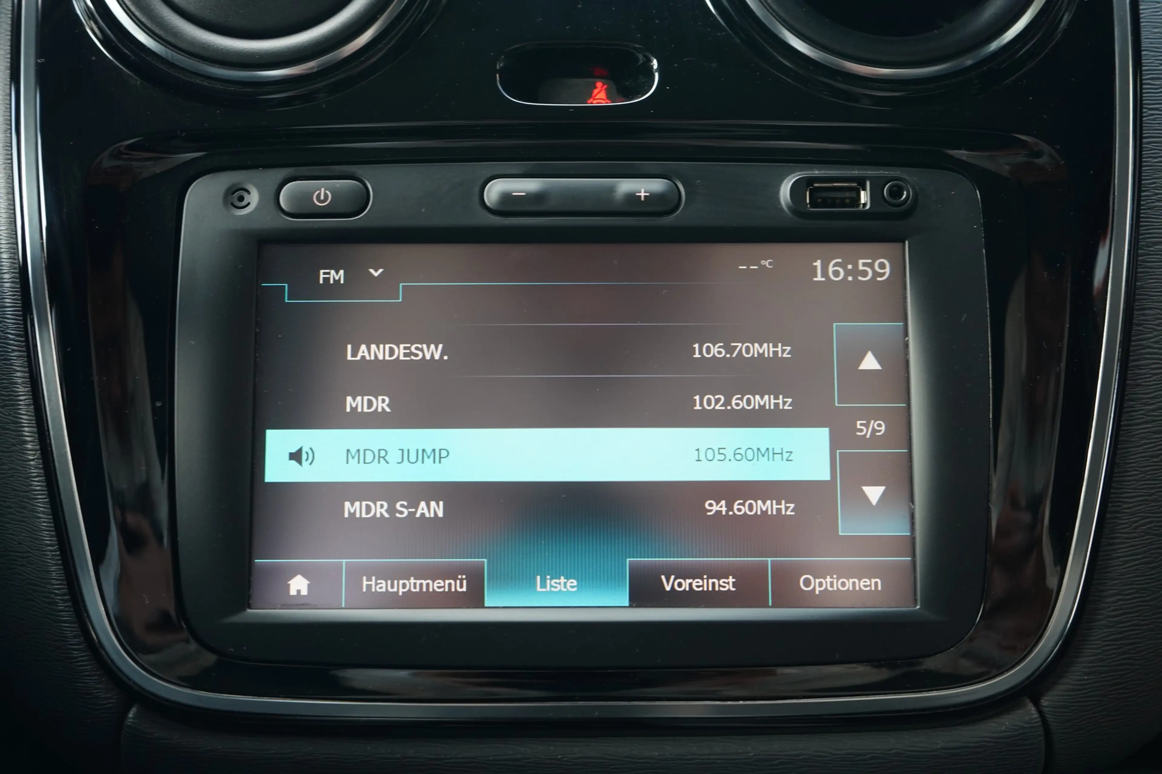 Dacia Lodgy 1.6 SCe Navi Kamera Klima Sitzheizung PDC — photo 15