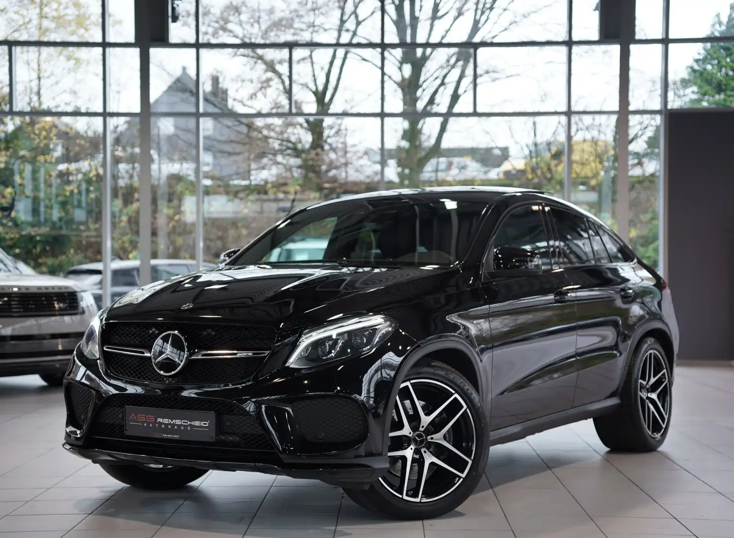 Mercedes-Benz GLE 43 AMG 4M 2.H *Memory *Pano *Distr. *Night Schwarz - 1