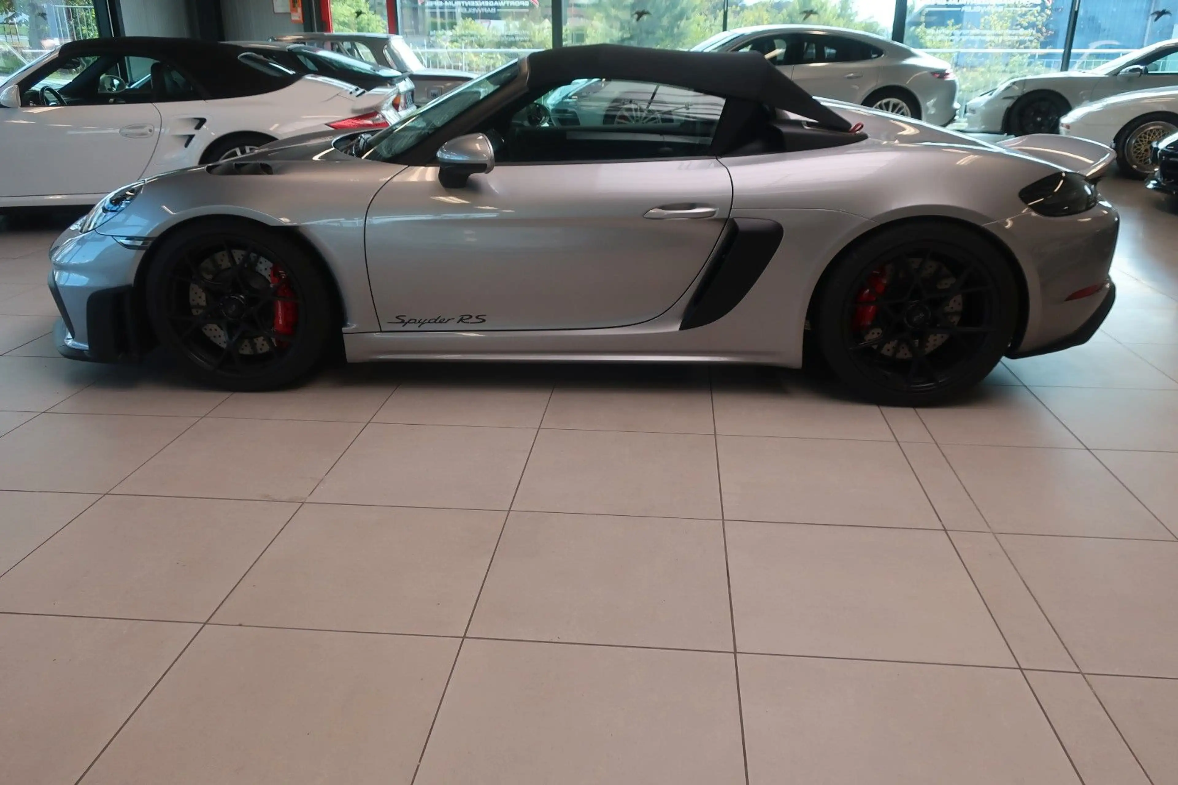 Porsche Boxster 718 Spyder RS — photo 4
