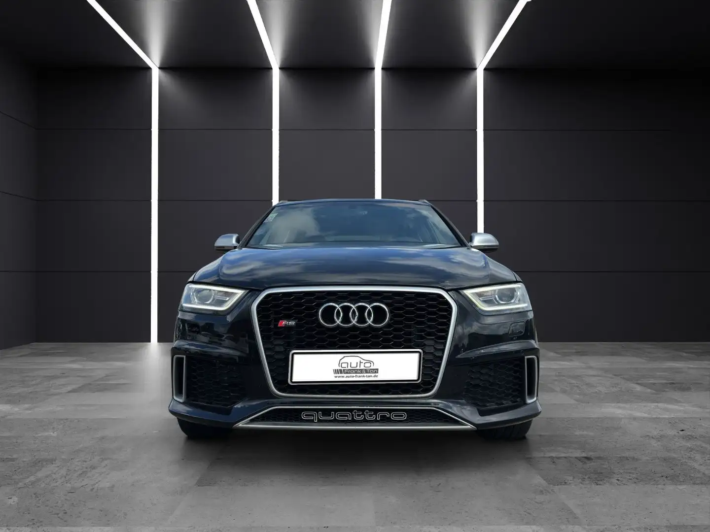 Audi RS Q3 2.5 TFSI quattro/Carbon/Bose/Pano/Naviplus Schwarz - 2