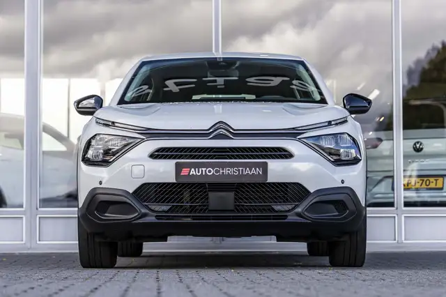 Citroen E-C4 view 3