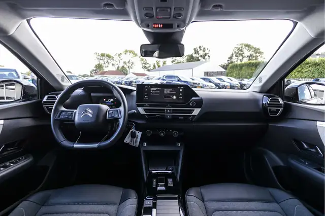 Citroen E-C4 view 6