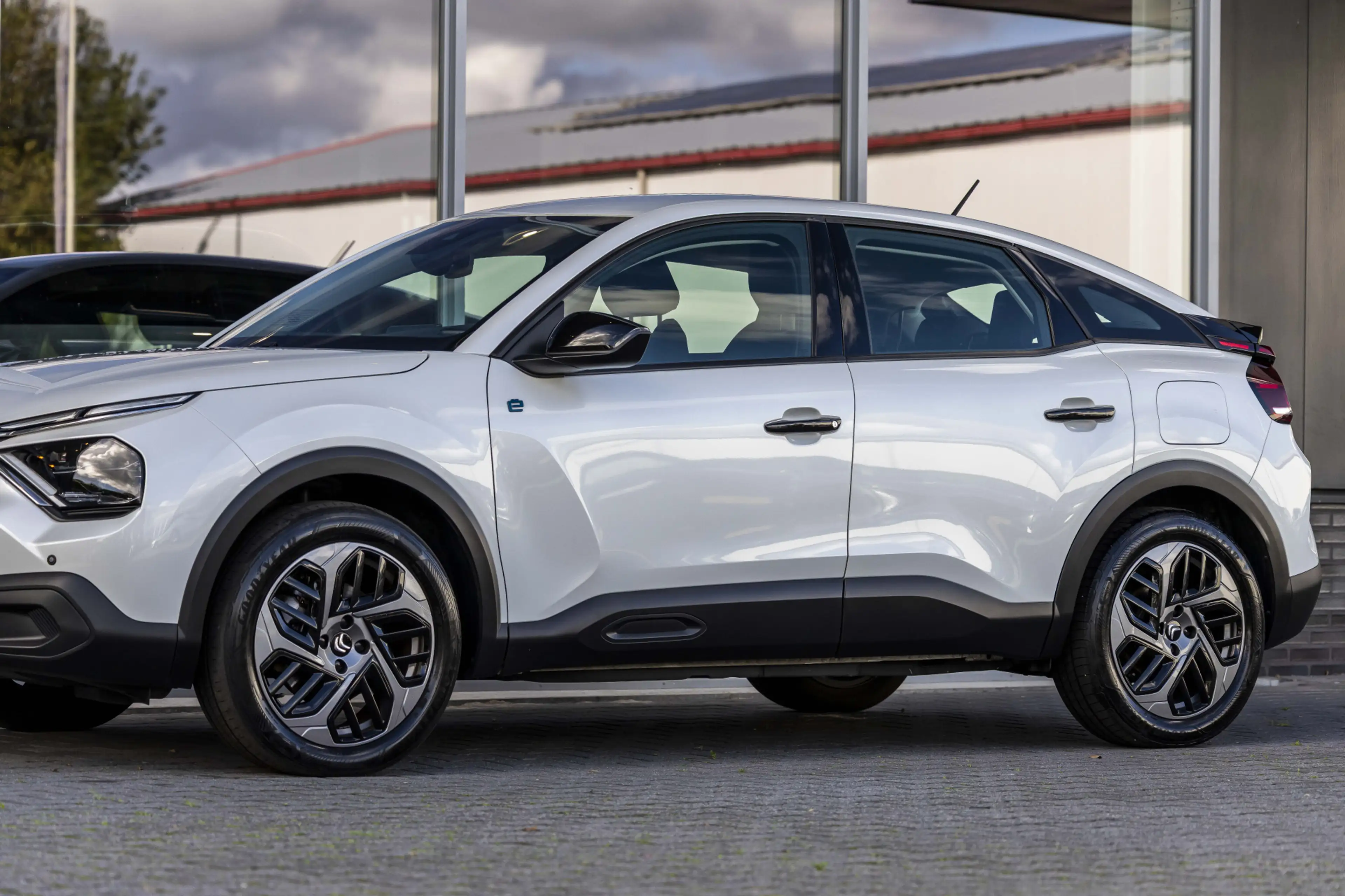Citroen E-C4 Electric You 50 kWh | Camera | NL auto | LED — photo 14