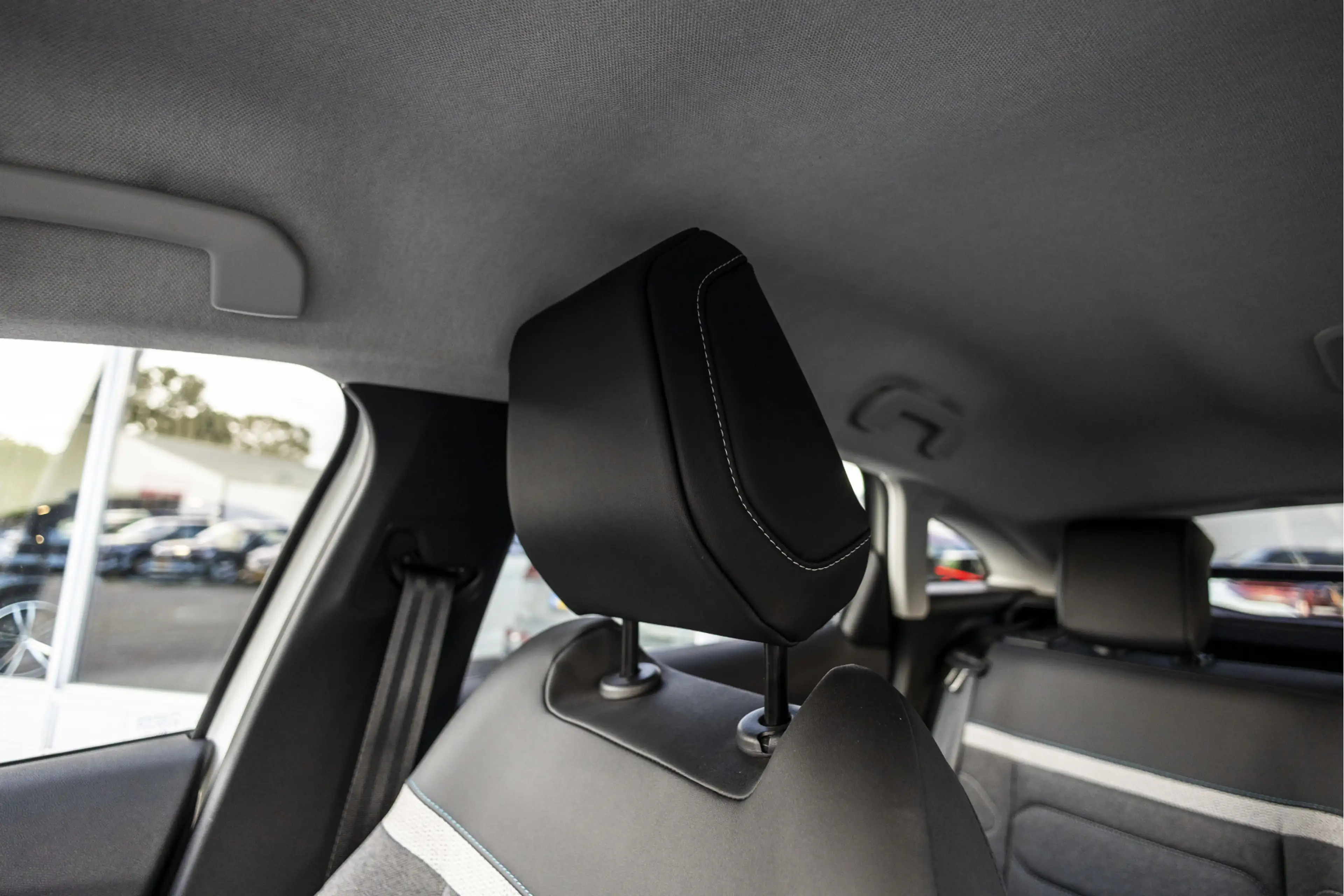 Citroen E-C4 Electric You 50 kWh | Camera | NL auto | LED — photo 12