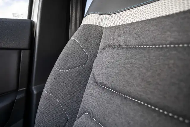 Citroen E-C4 view 11
