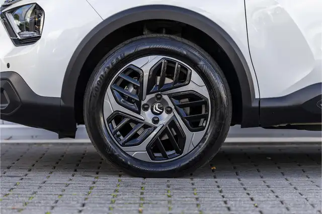 Citroen E-C4 view 19