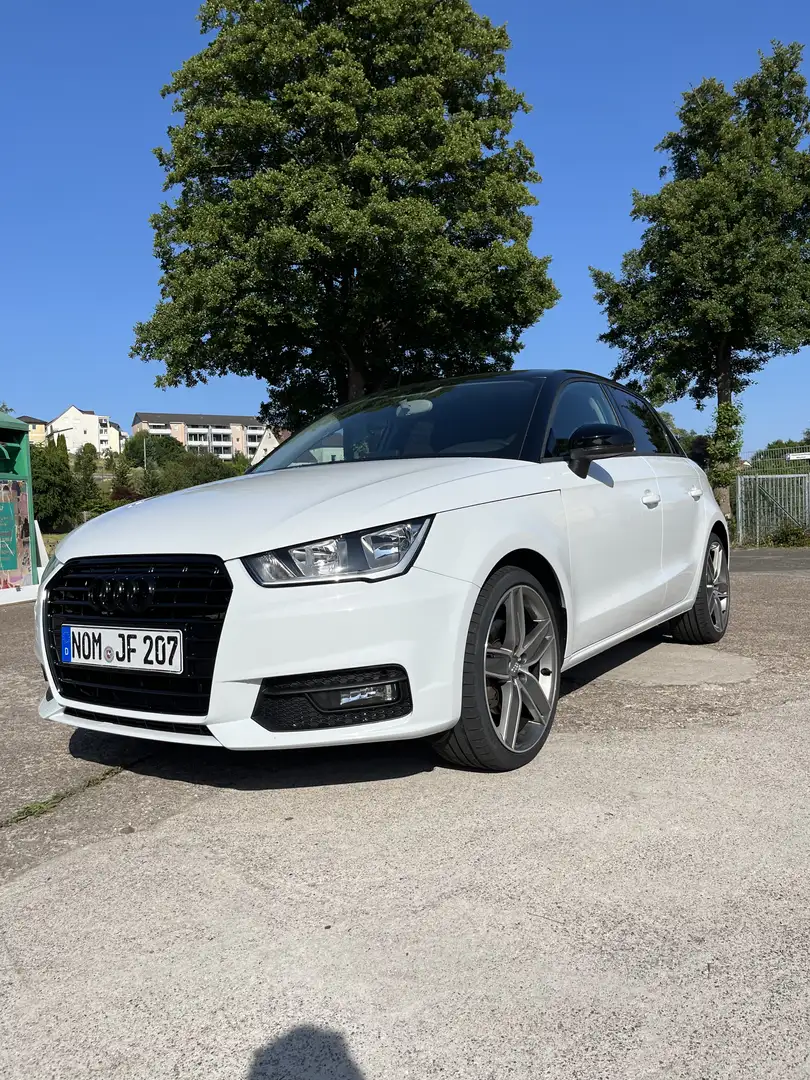 Audi A1 1.4 TFSI Sportback sport Weiß - 2