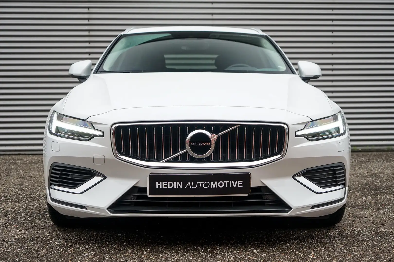 Volvo V60 T6 Recharge AWD Inscription Expression | Long Rang Wit - 2