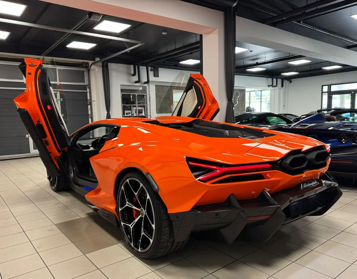 Lamborghini Revuelto REVUELTO ADPERSONAM INT CARBON EXT&INT PR25 FULL Pomarańczowy - 1