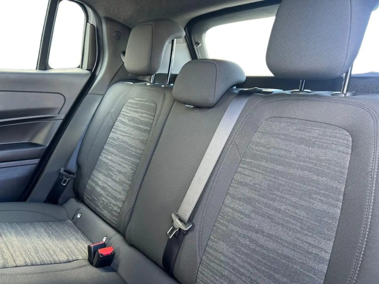 Jeep Avenger 1.2 Turbo e-Hybrid MHEV Longitude, миниатюра 19
