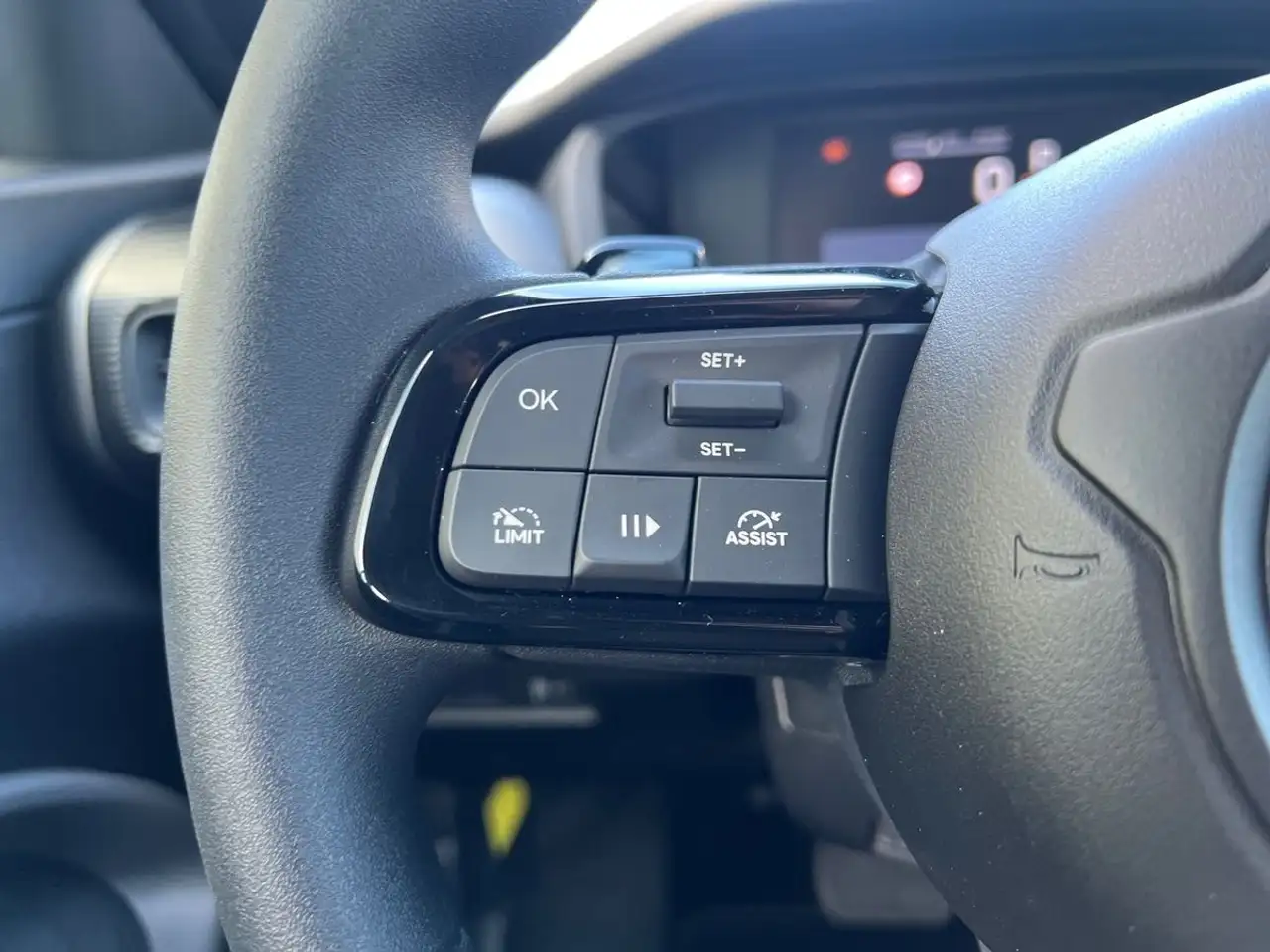 Jeep Avenger 1.2 Turbo e-Hybrid MHEV Longitude, миниатюра 18