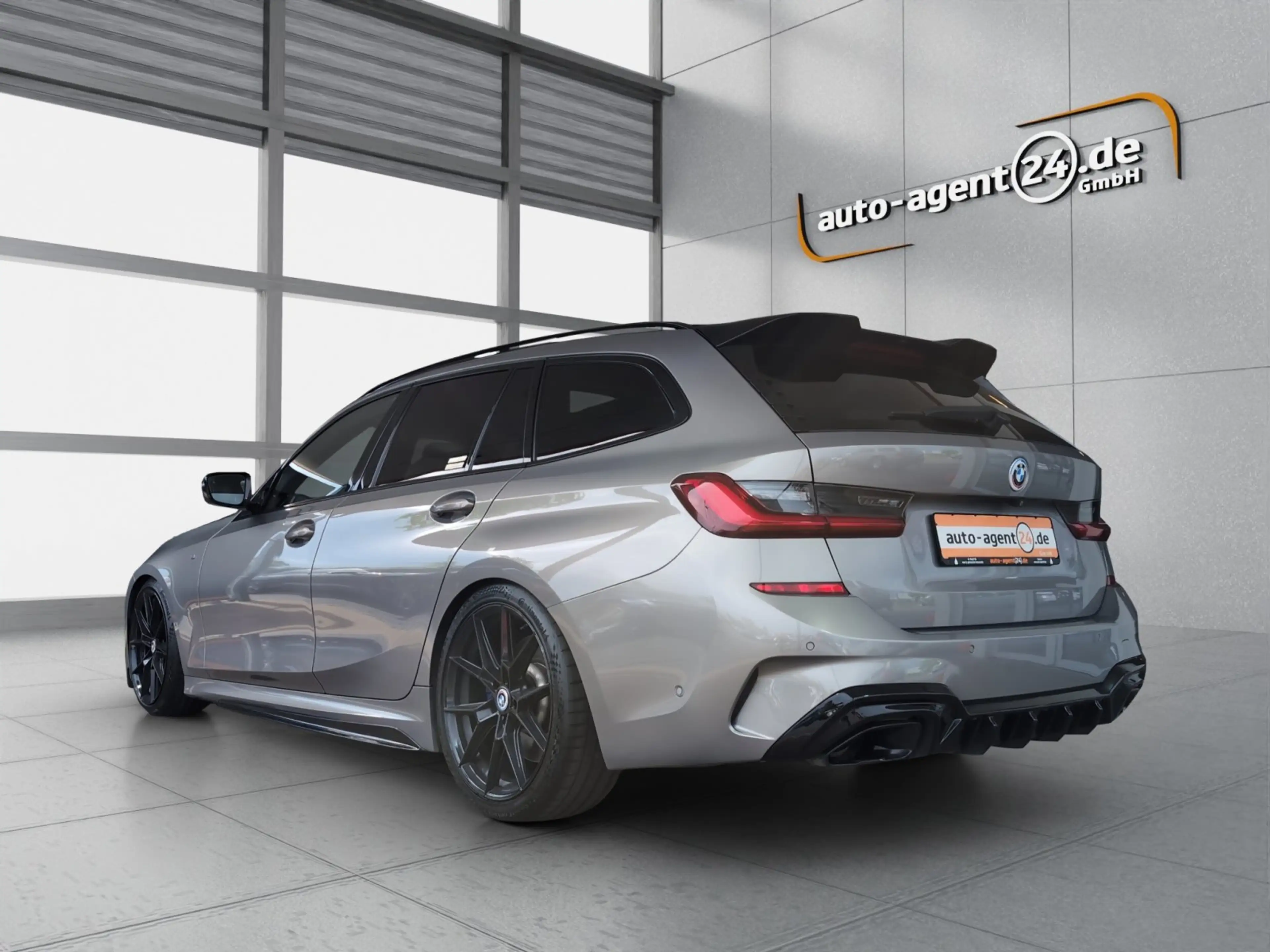 BMW M3 40i xD Exklusiv/Laser/Pano/Memory/ACC/LivePro/AHK — photo 3