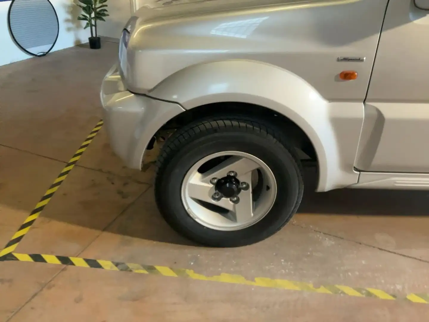 Suzuki Jimny Jimny 1.3 16v JLX 4wd E3 Argent - 2