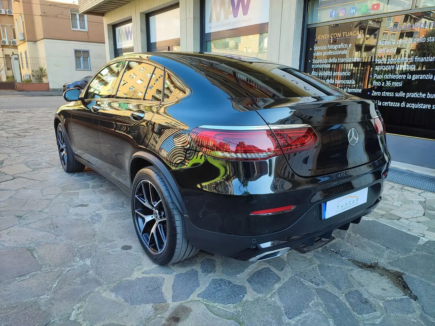 Mercedes-Benz GLC 220 GLC 220d 4Matic Premium Plus Tetto/Pelle Zwart - 2