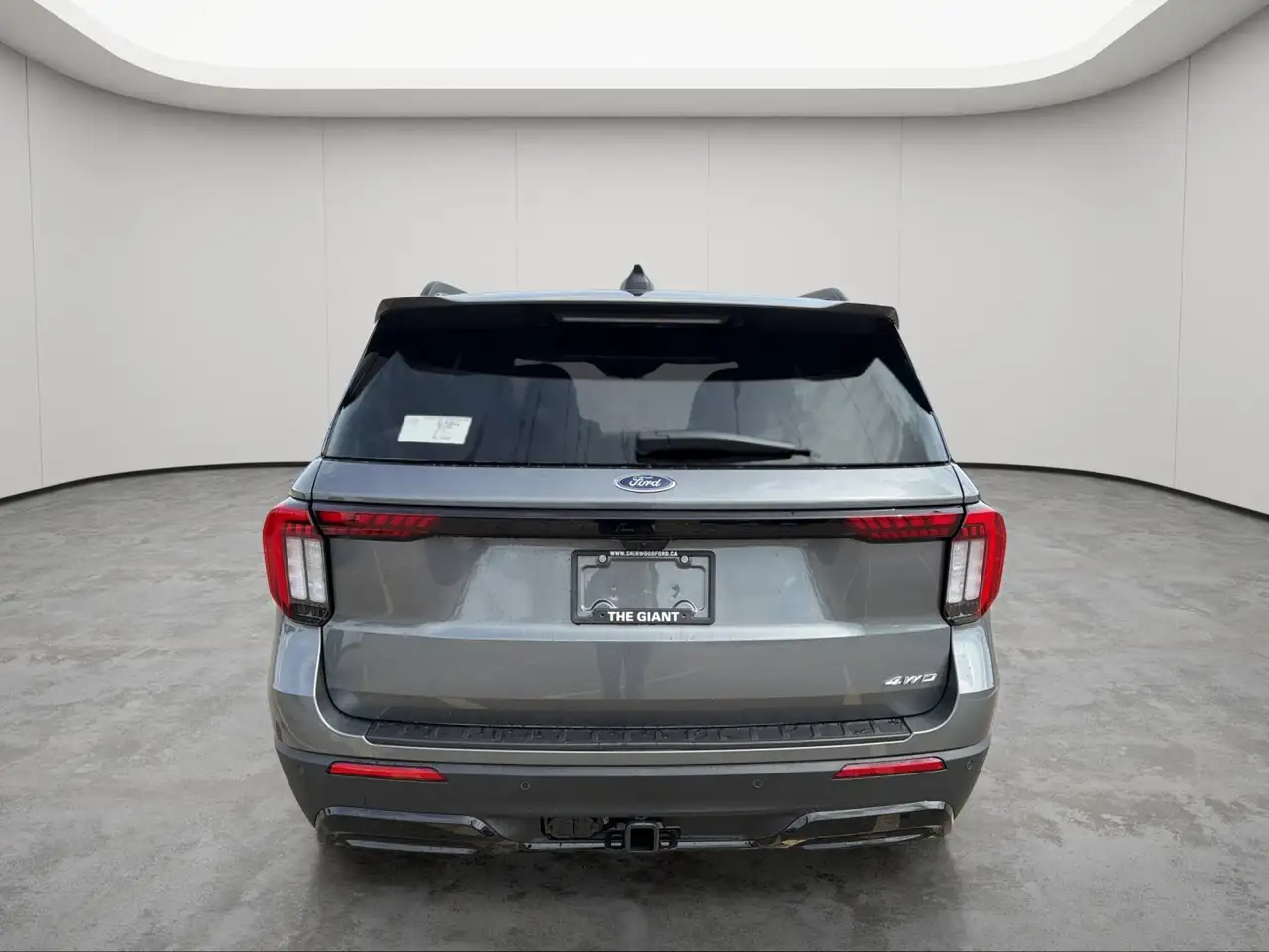 Ford Explorer снимка Ford Explorer