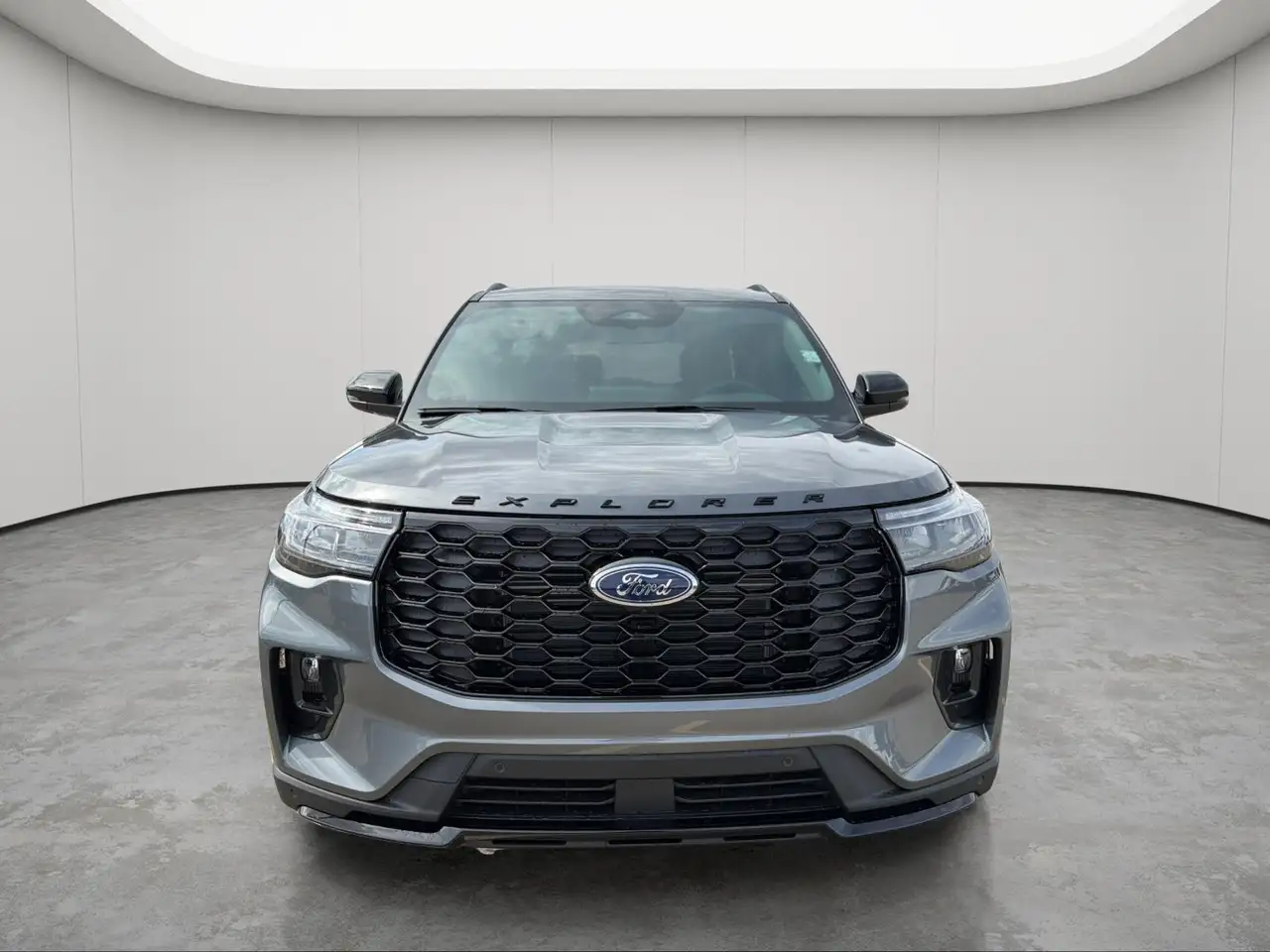 Ford Explorer снимка Ford Explorer