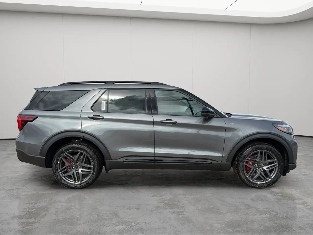 Ford Explorer снимка Ford Explorer