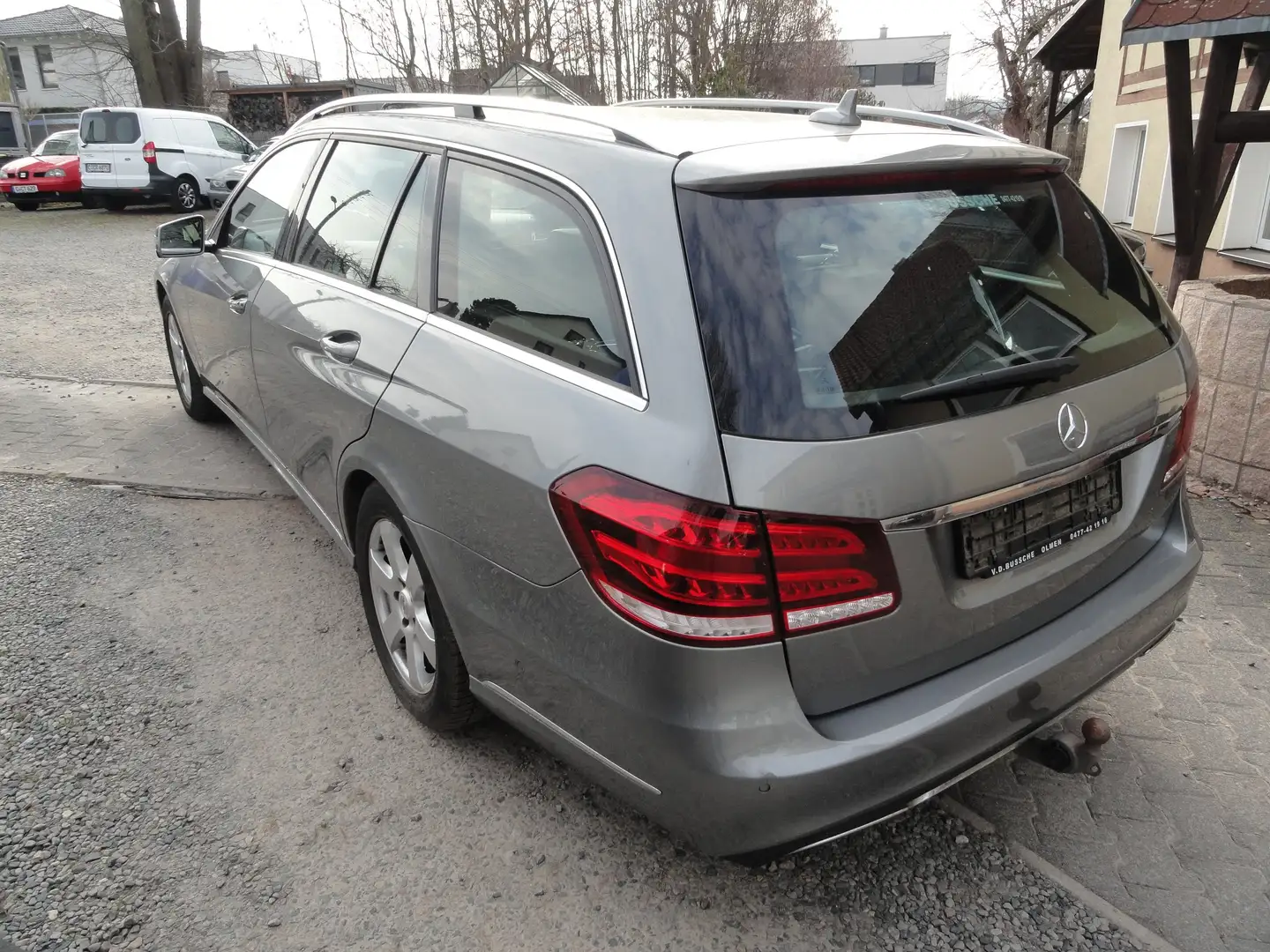 Mercedes-Benz E 200 E 200 CDI BlueEfficiency Xenon+Automatik+AHK Grey - 2