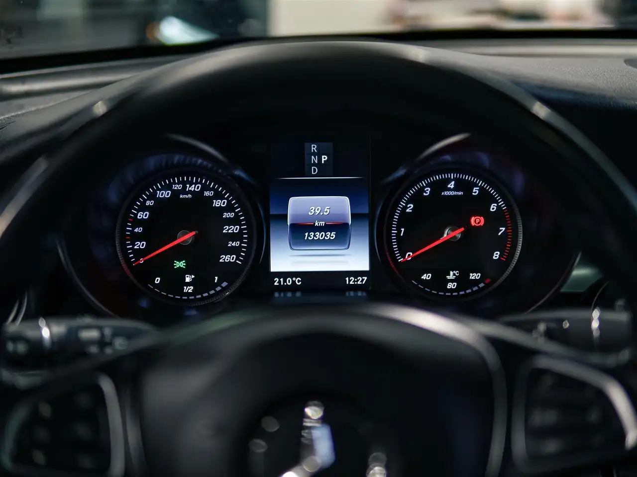 Mercedes-Benz GLC снимка Mercedes-Benz GLC