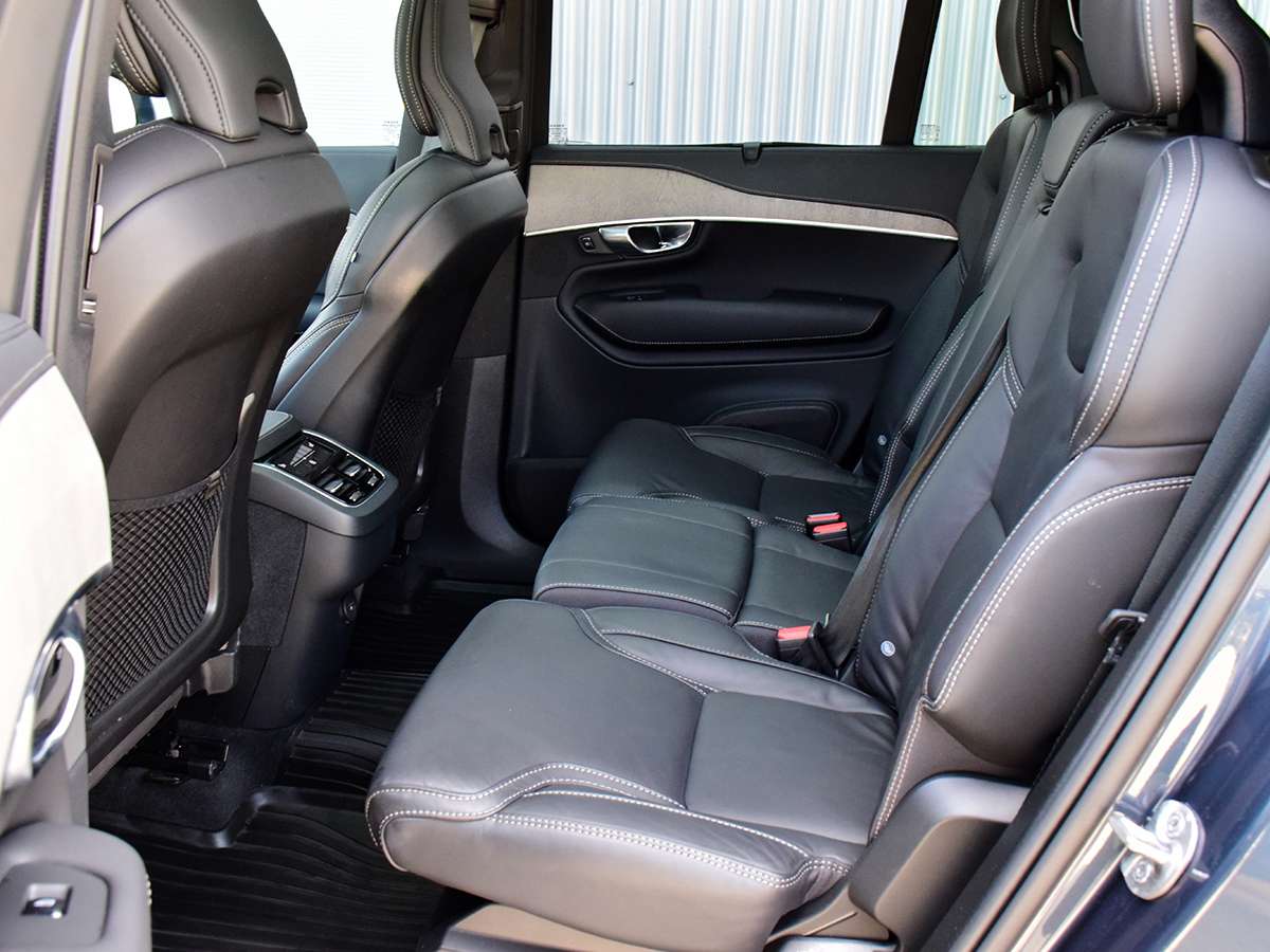 2024 Volvo XC90 B6 AWD Ultimate Bright Theme 7-Seater thumb 17
