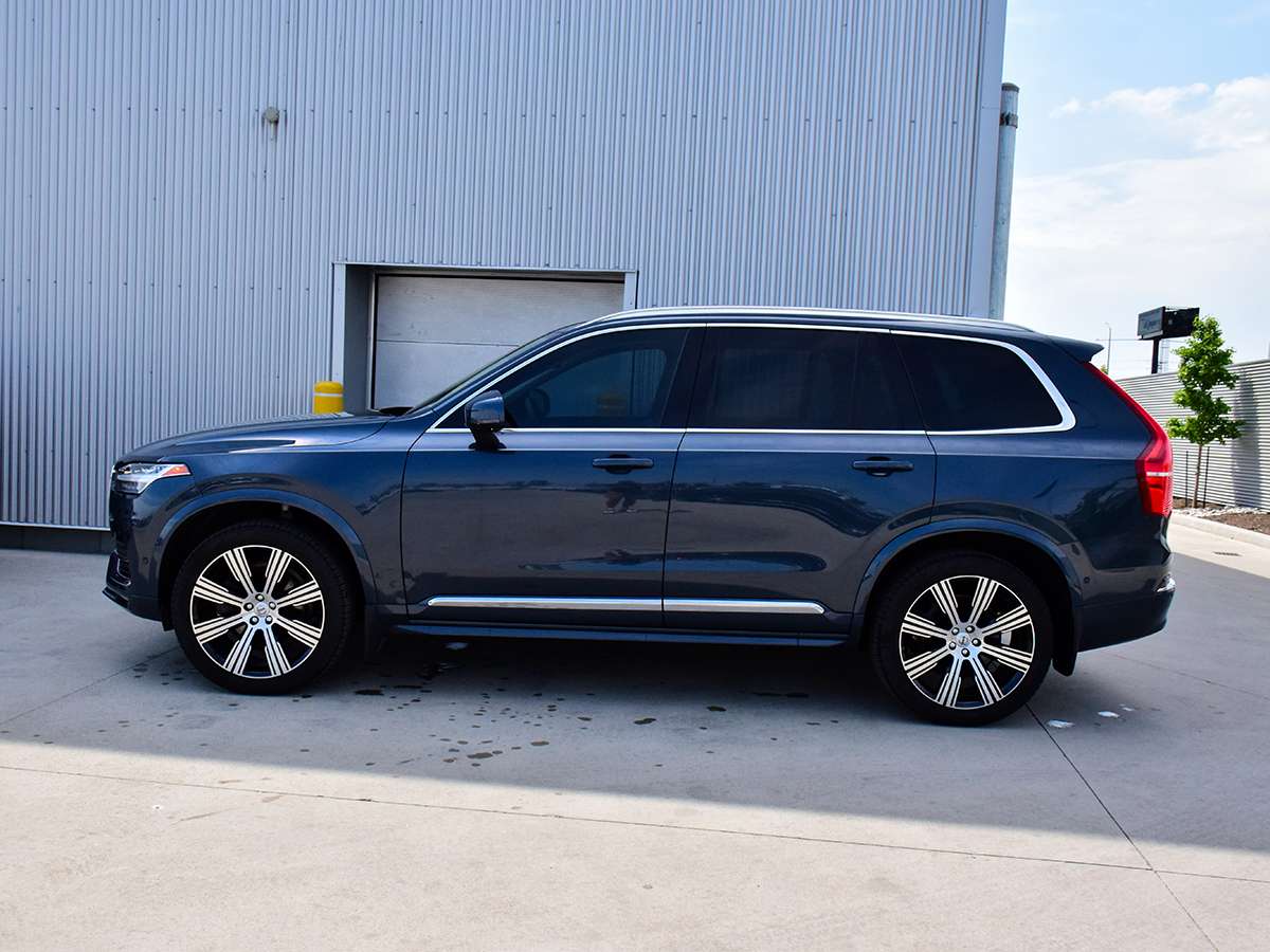 2024 Volvo XC90 B6 AWD Ultimate Bright Theme 7-Seater thumb 6