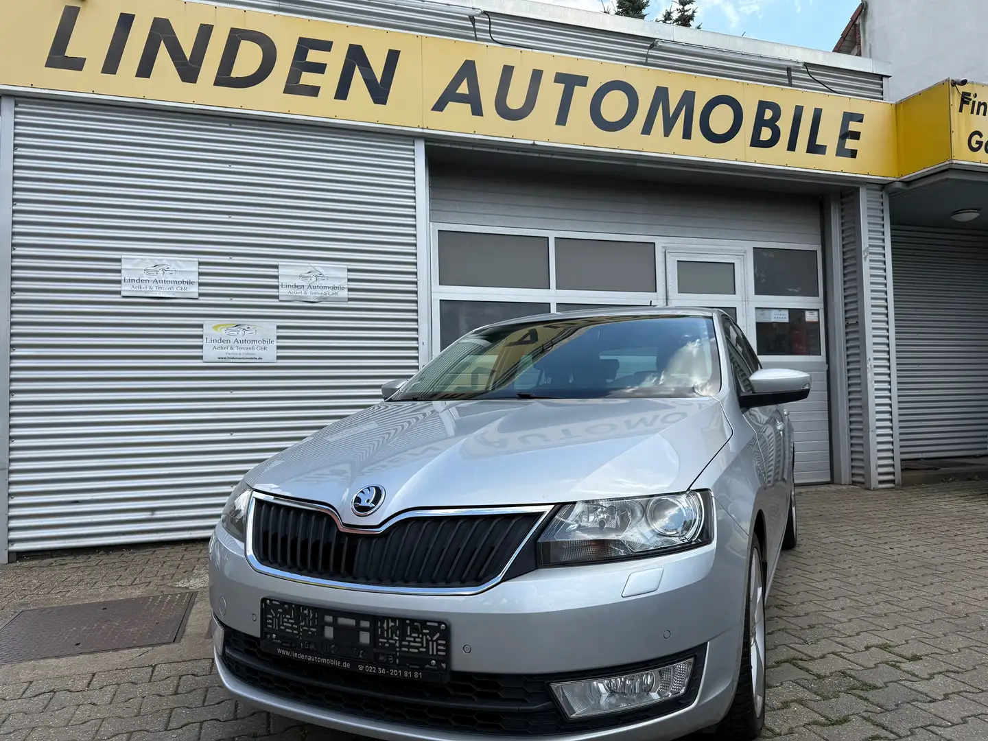 Skoda Rapid/Spaceback Joy Argintiu - 1