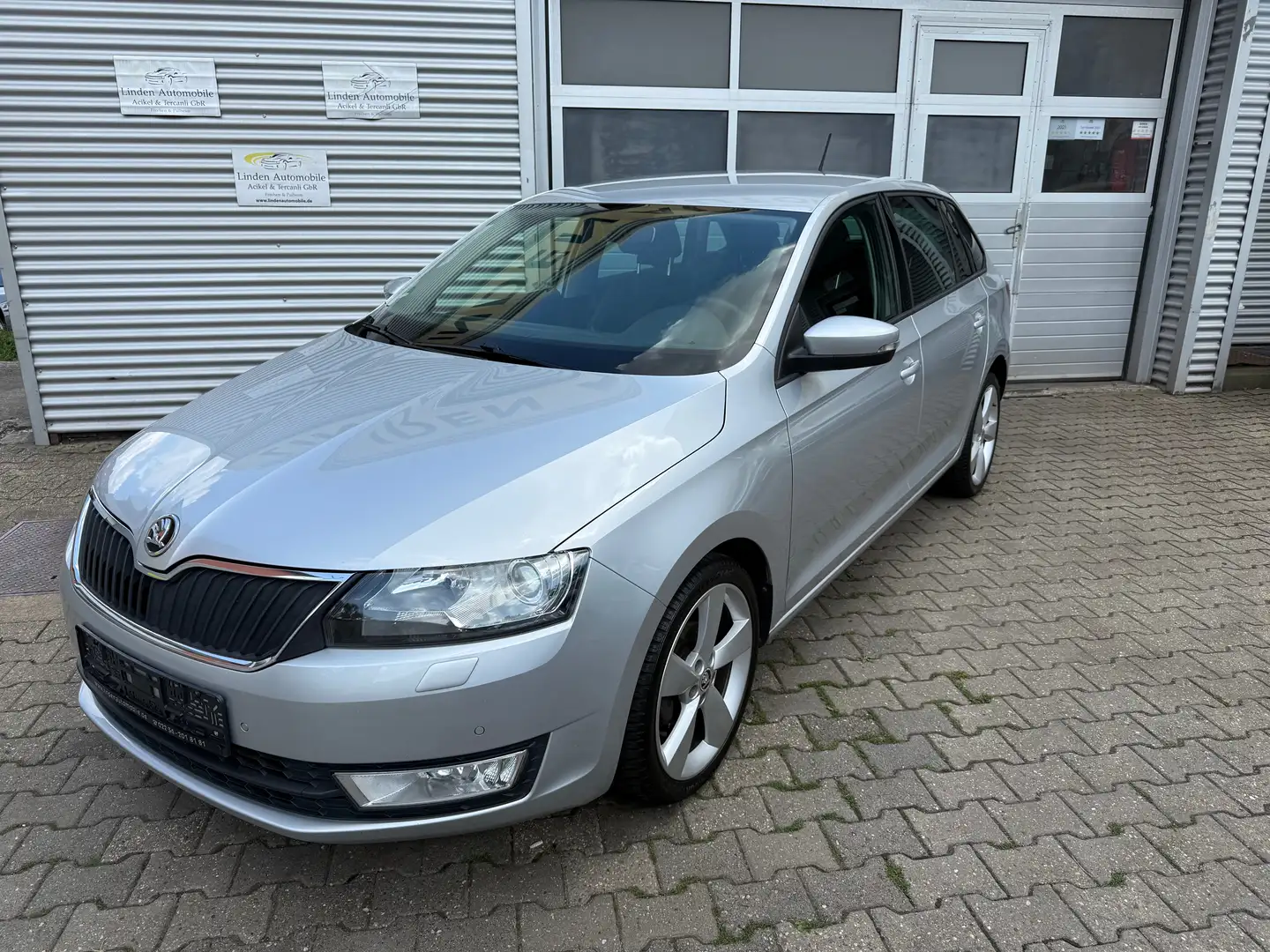 Skoda Rapid/Spaceback Joy Argintiu - 2