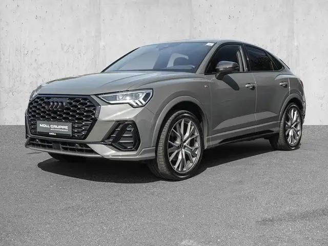 Audi Q3 view 2
