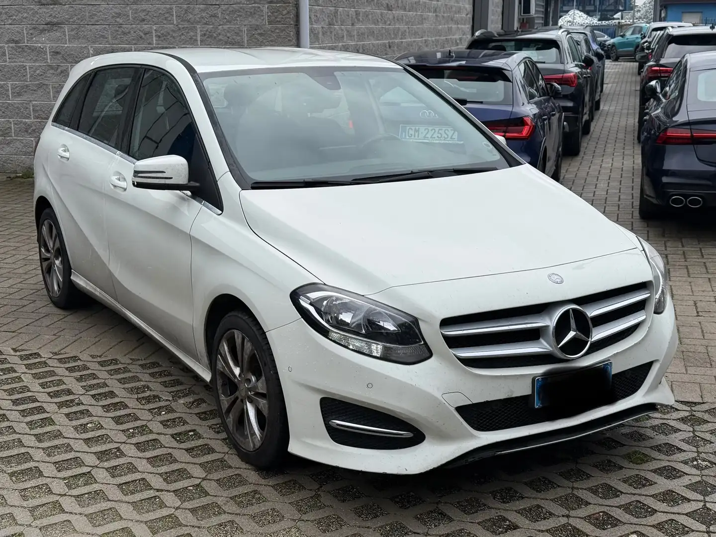 Mercedes-Benz B 180 Classe B - T246 d (cdi) Sport auto Blanc - 1