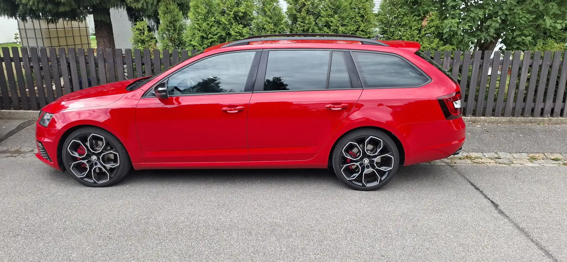 Skoda Octavia Combi 2.0 TSI RS - 1