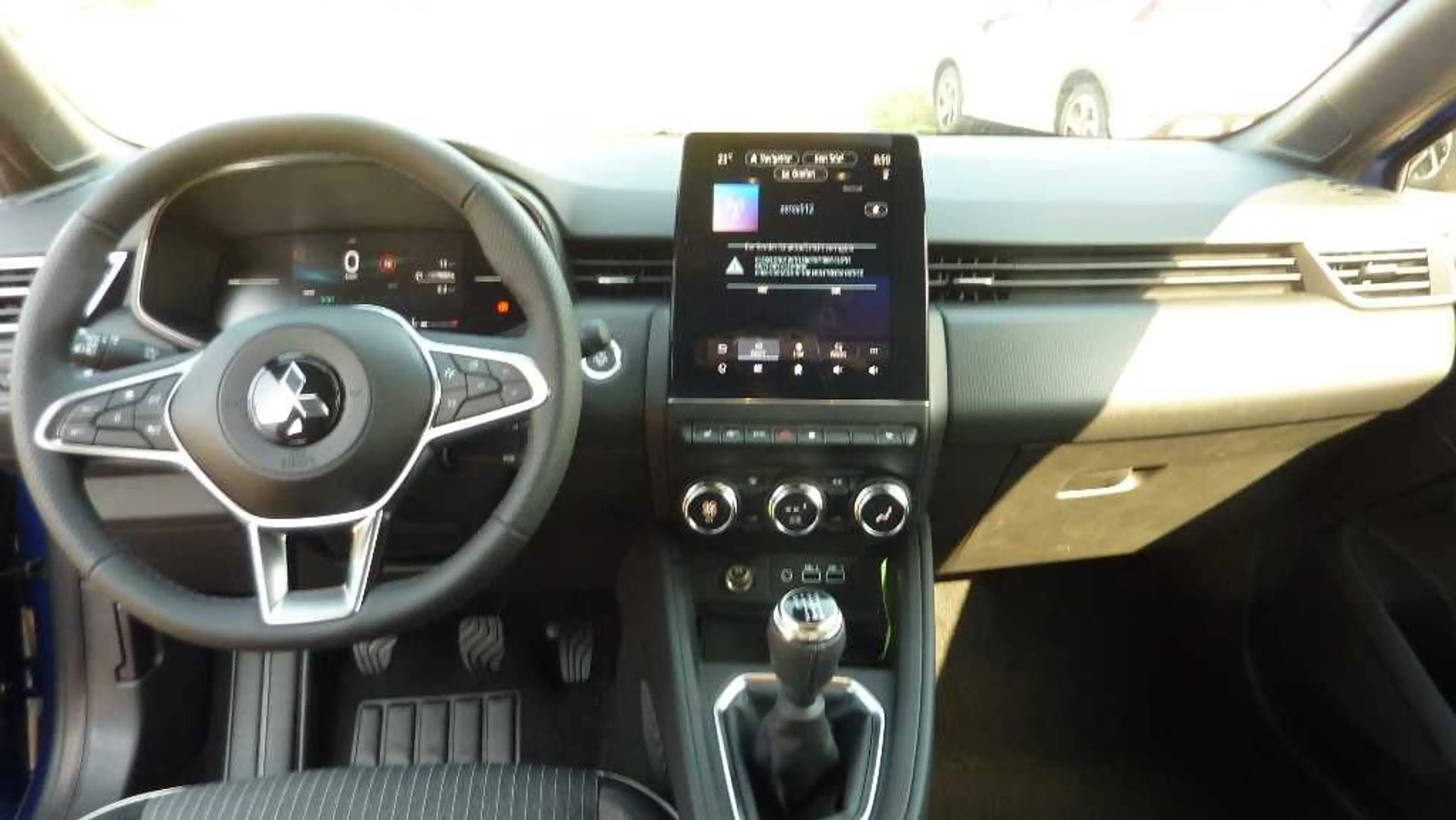 Mitsubishi Colt EDITION 1.6 Automatik alle Farben — photo 11