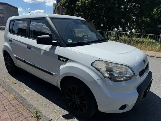 Kia Soul Attract Klima AHK ALU TÜV-NEU USB AUX MP3 CD
