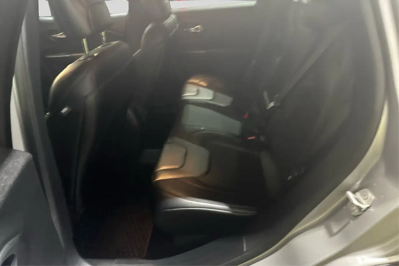 Jeep Cherokee fotografie Jeep Cherokee