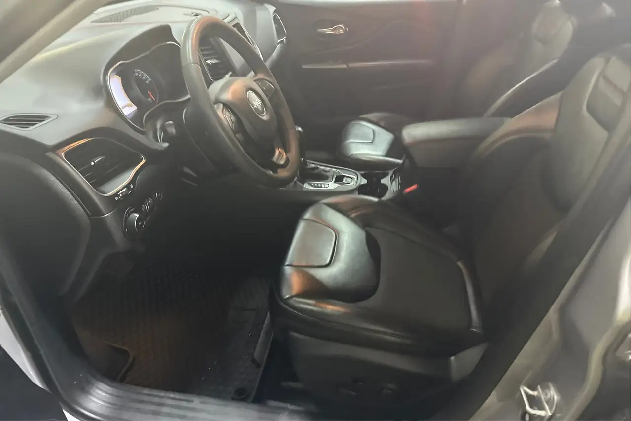 Jeep Cherokee fotografie Jeep Cherokee