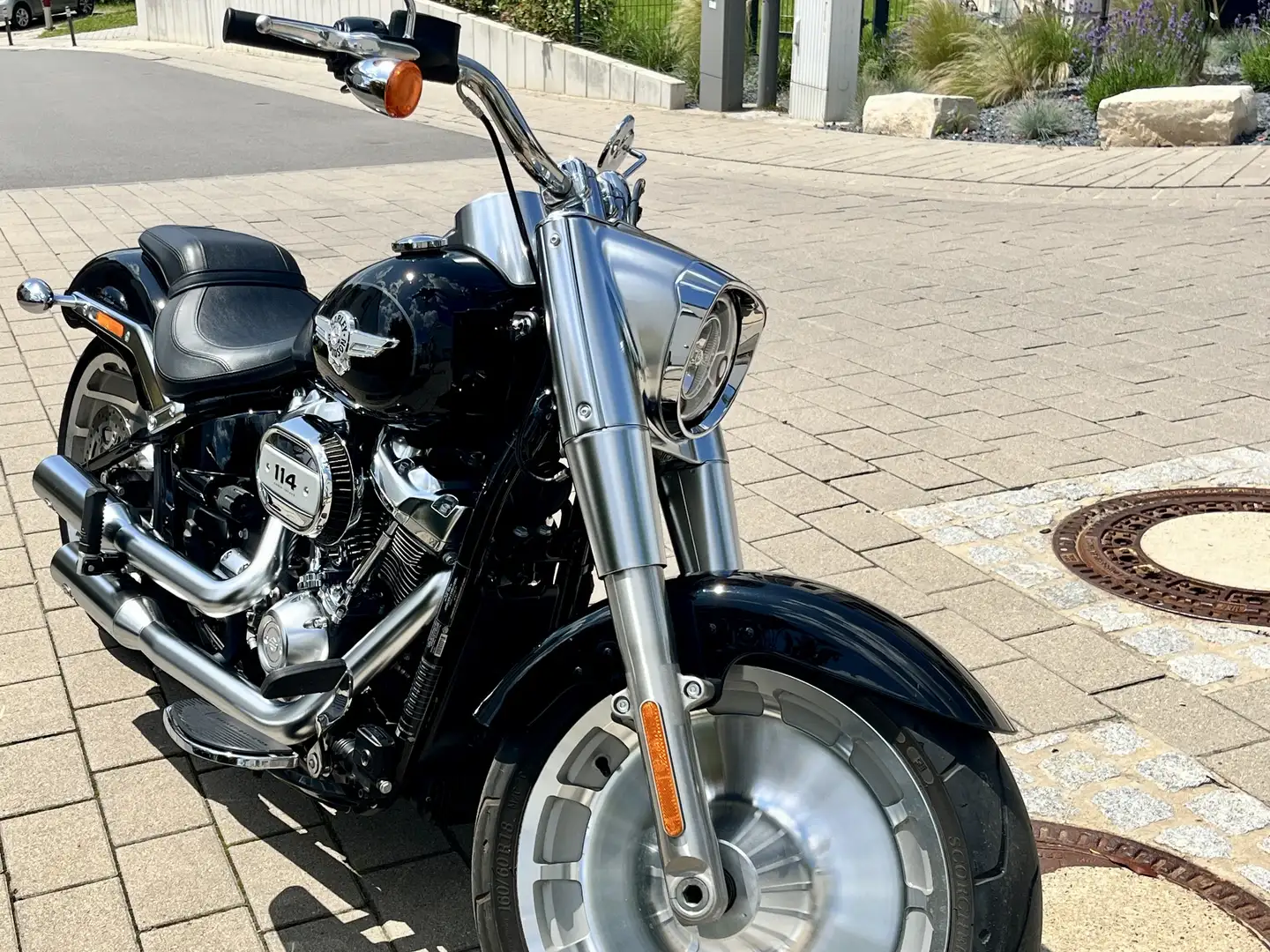 Harley-Davidson Fat Boy 114 Vivid Black Noir - 1
