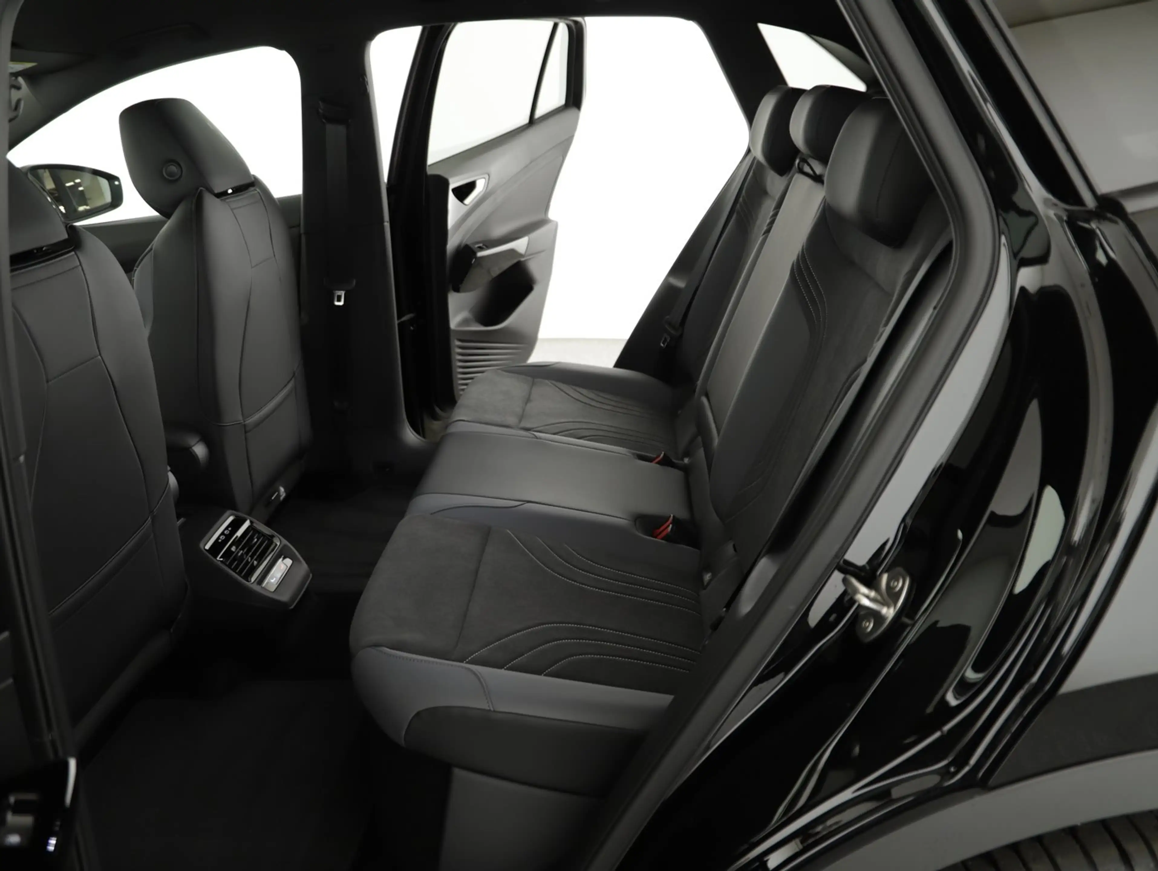 Volkswagen ID.4 Pro 4MOTION 210 kW Business — photo 11