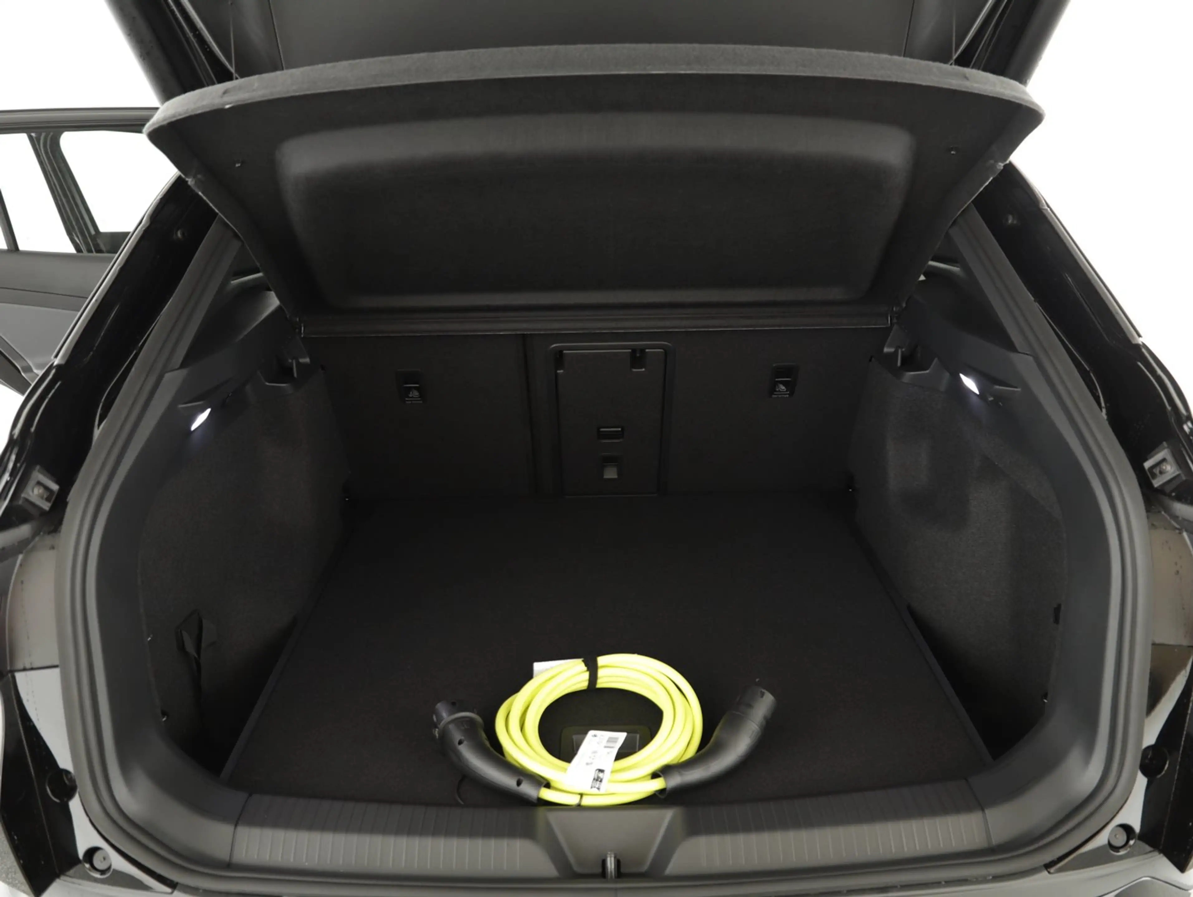 Volkswagen ID.4 Pro 4MOTION 210 kW Business — photo 14