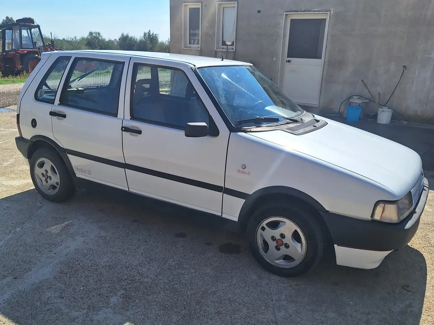 Fiat Uno Uno 5p 1.4 td Alb - 2