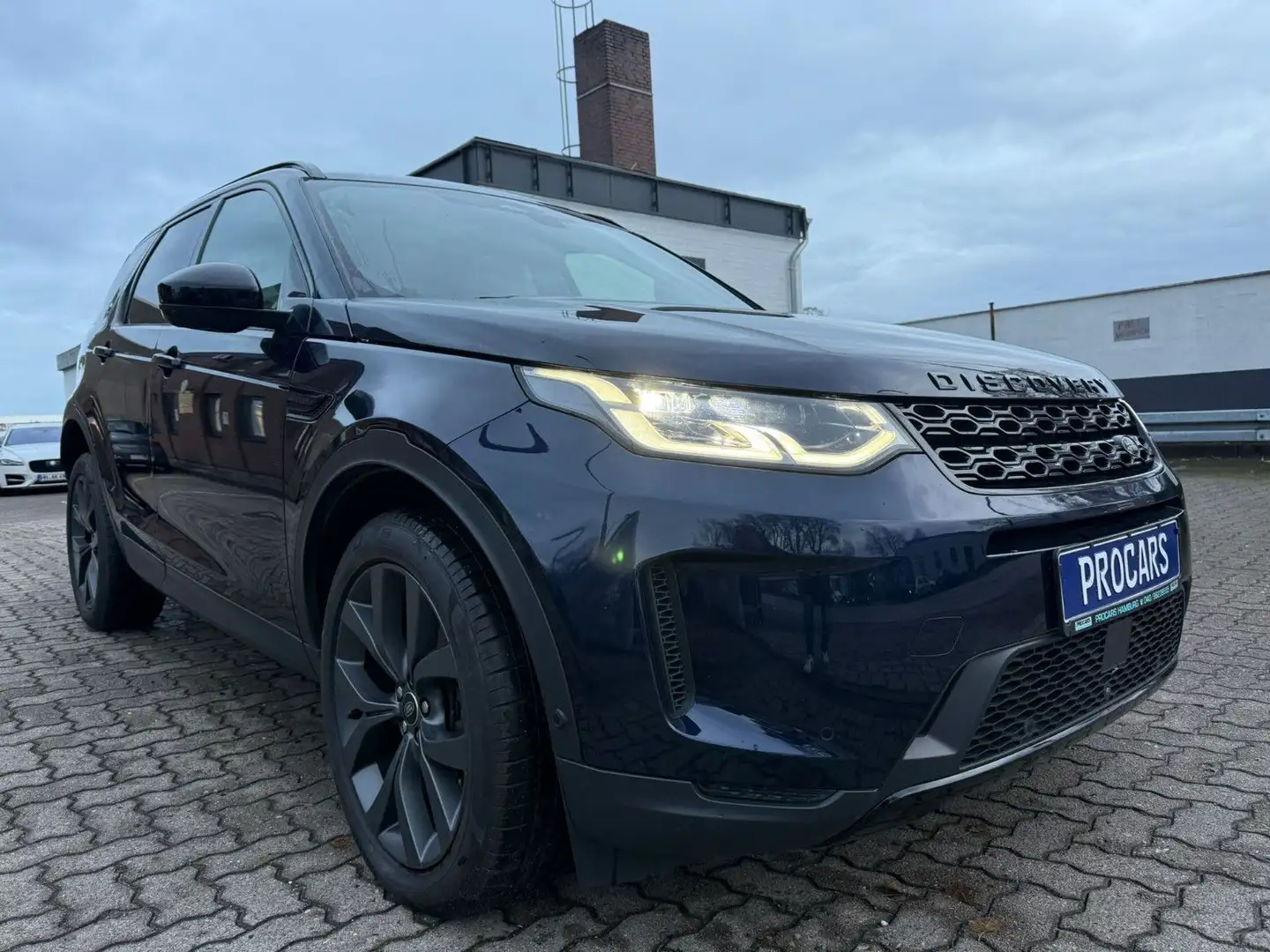 Land Rover Discovery Sport D200 SE*7-SITZER*STANDH*PANO*360 Bleu - 1