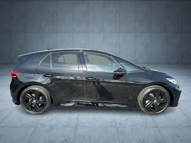 Volkswagen Id.3 view 7