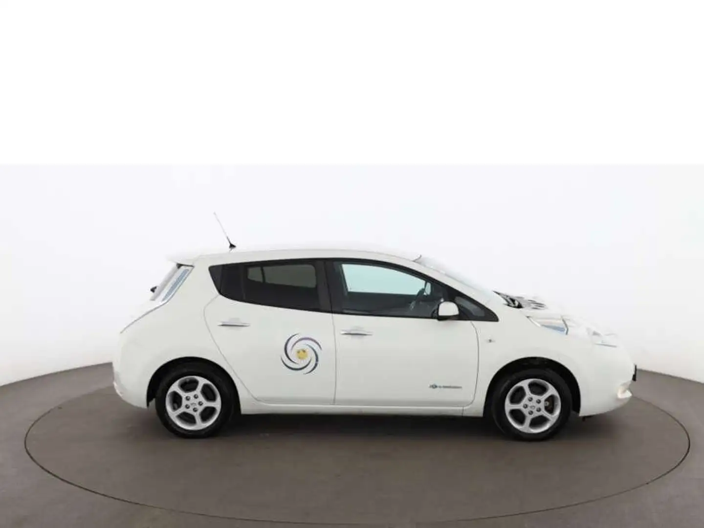 Nissan Leaf Acenta 30kWh Aut NAVI R-CAM SITZHZG TEMPOMAT Weiß - 2