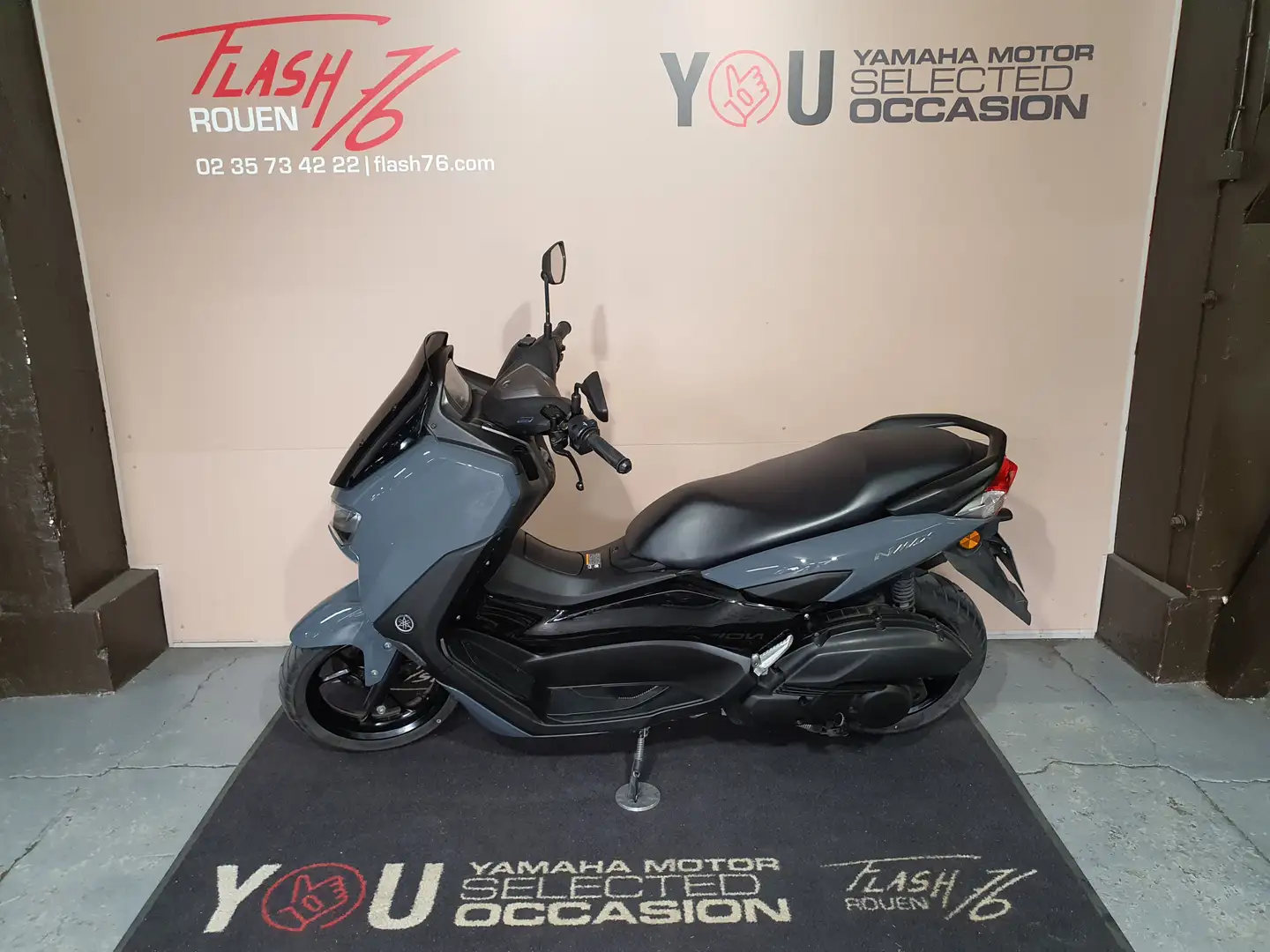 Yamaha NMAX Gris - 2