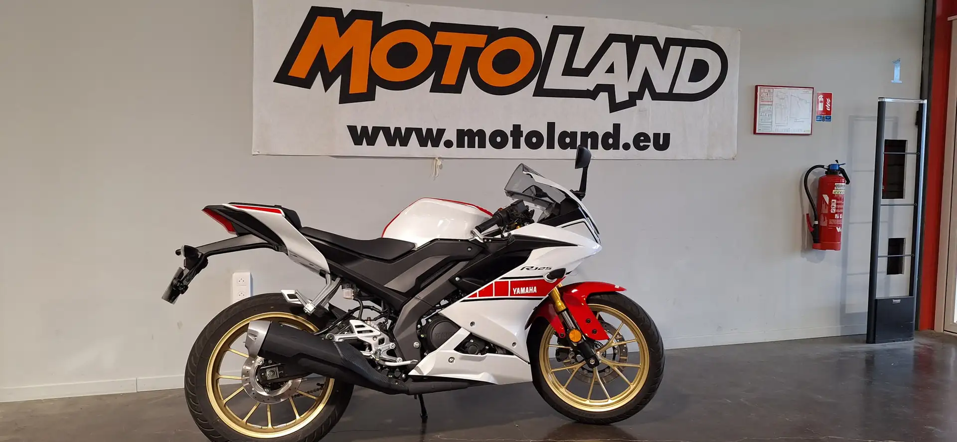 Yamaha YZF-R125 Alb - 2