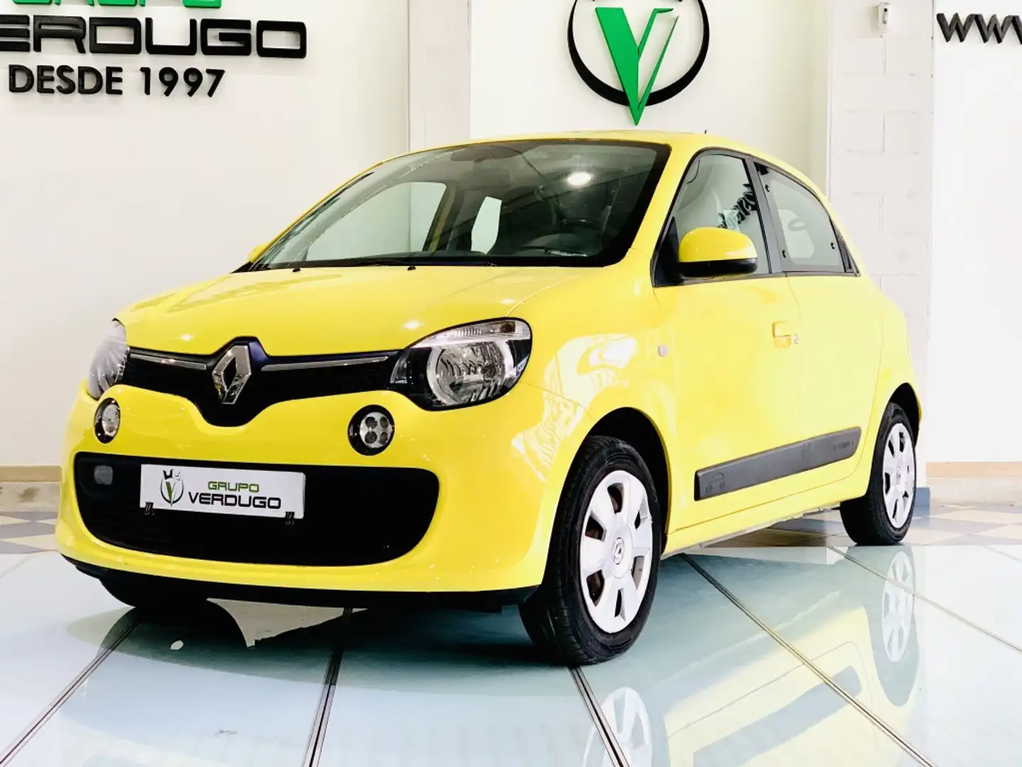 Renault Twingo SCe Energy S&S Intens 52kW Amarillo - 1