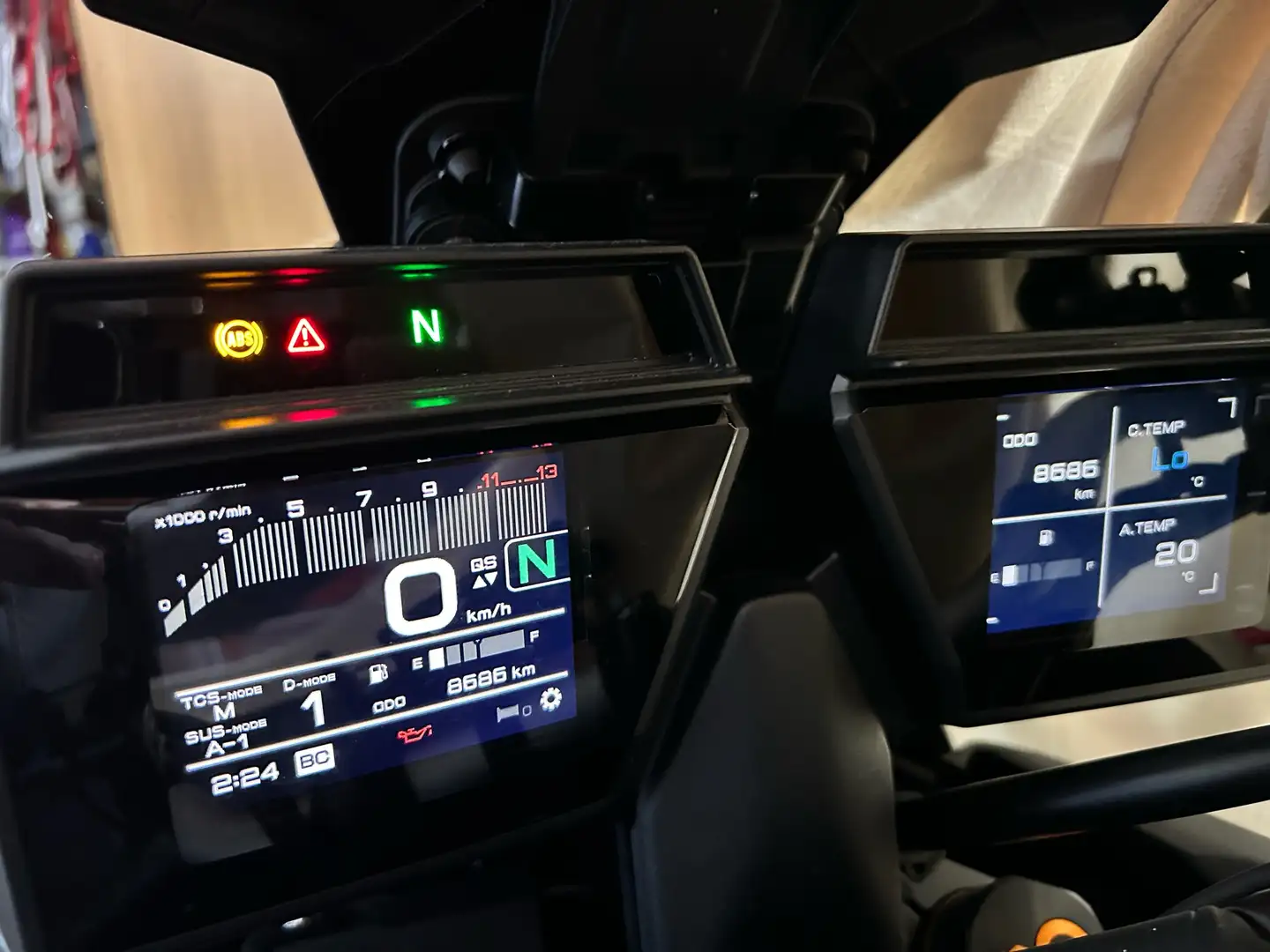 Yamaha Tracer 9 GT GT con borse rigide laterali - 1