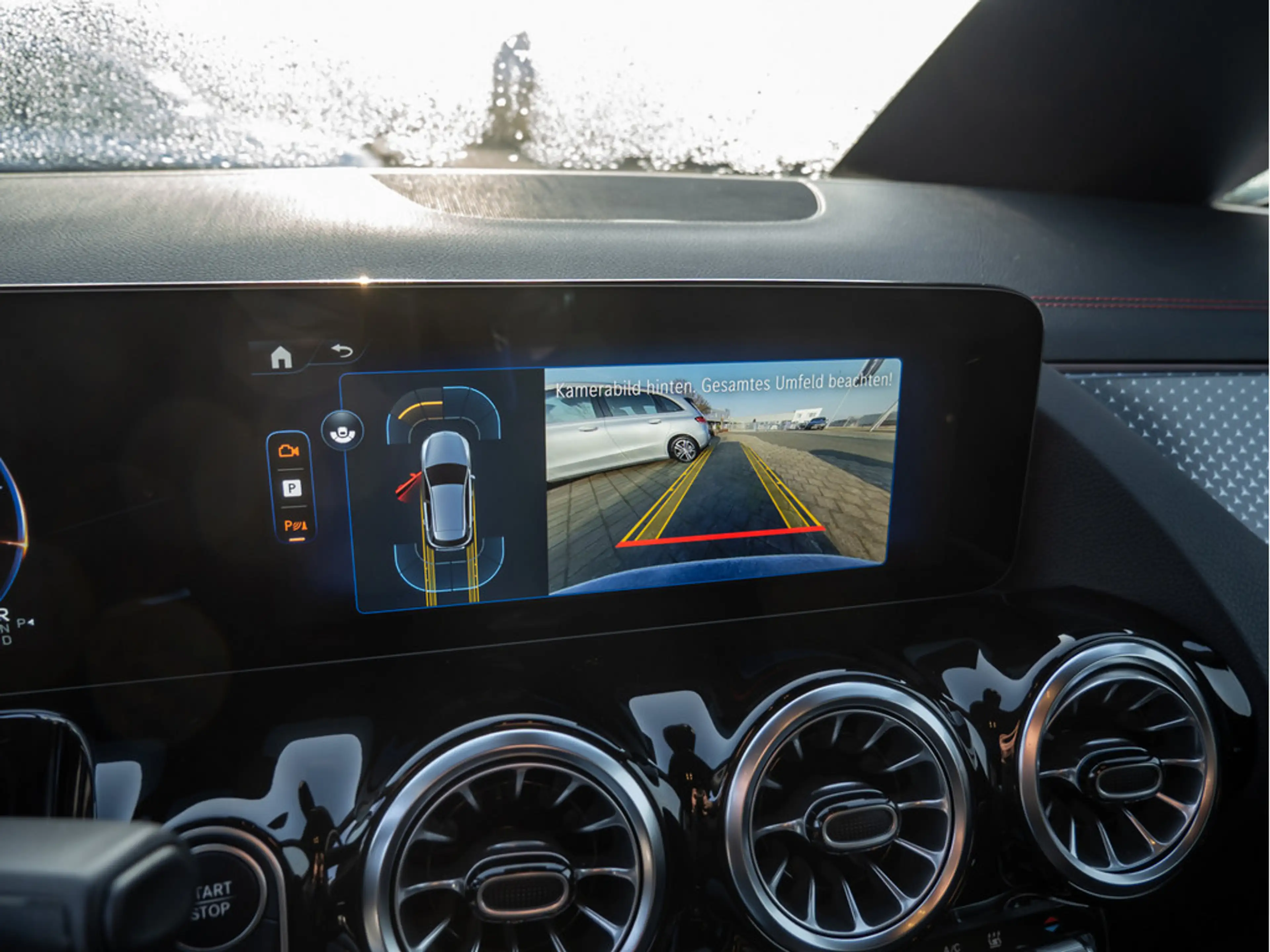 Mercedes-Benz EQA 350 4M AMG Sport Advanced+ Distr. LED Nav — photo 14
